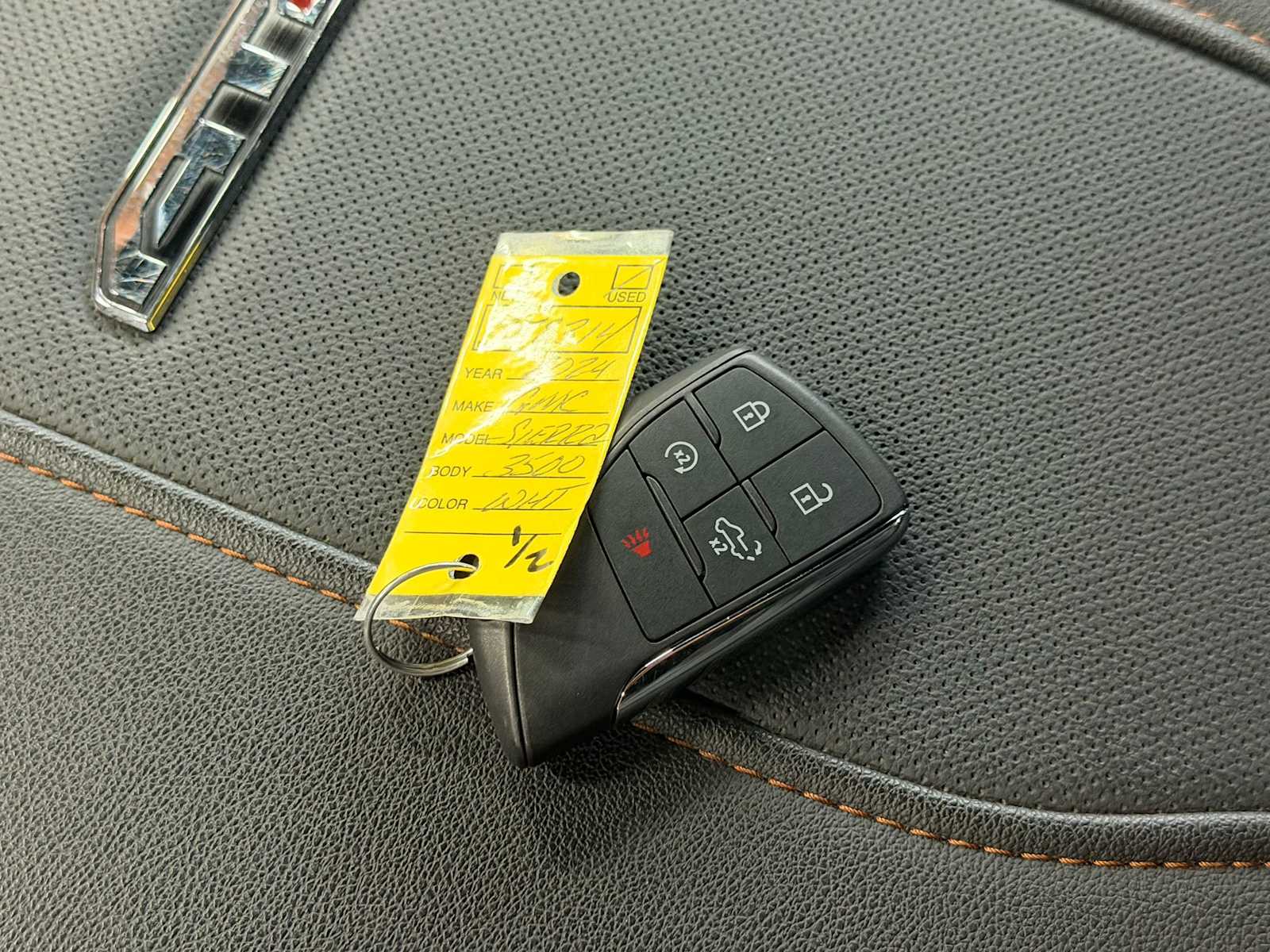 Thumbnail: 2024 GMC Sierra 3500 - 32