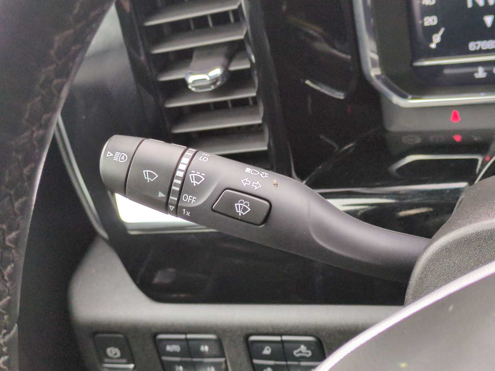 Thumbnail: 2023 GMC Sierra 1500 - 24