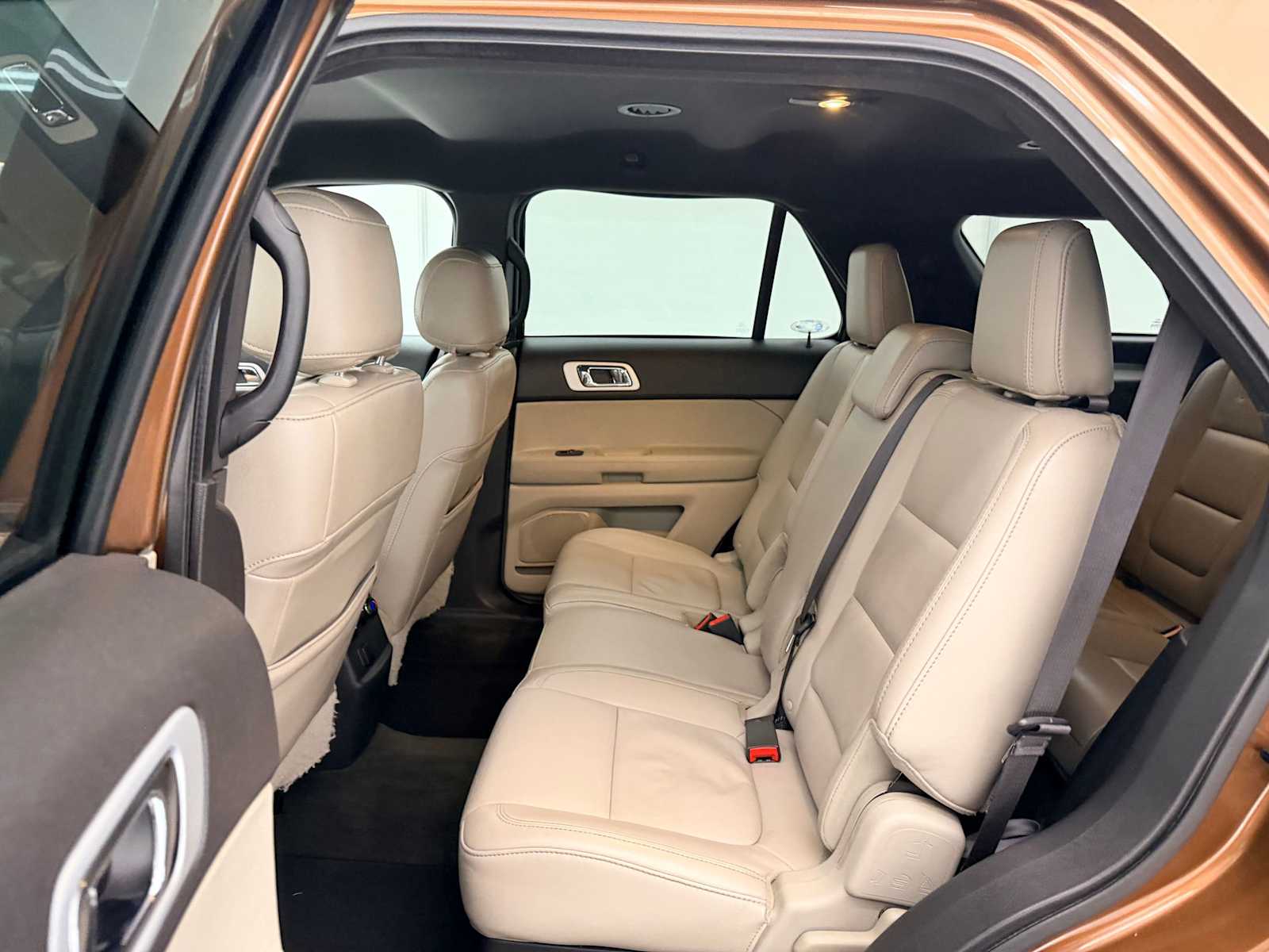 Thumbnail: 2012 Ford Explorer - 19