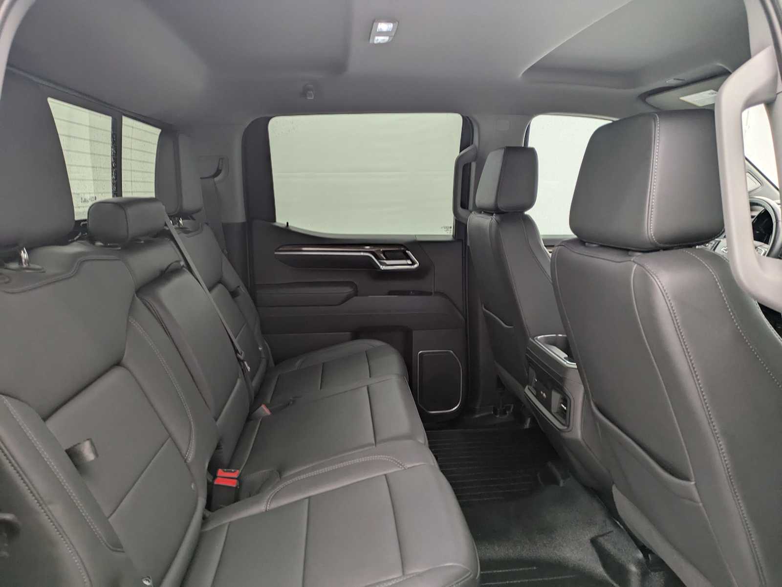 Thumbnail: 2023 Chevrolet Silverado 1500 - 22