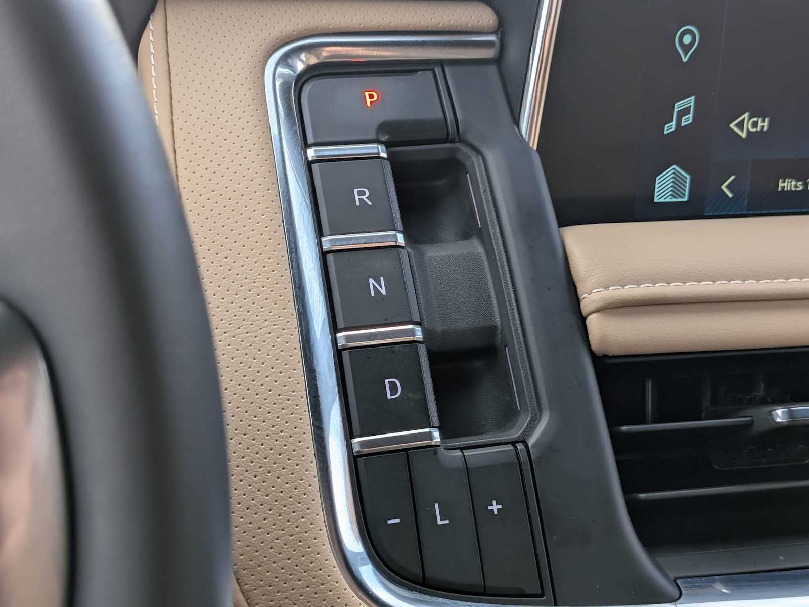 Thumbnail: 2024 Chevrolet Tahoe - 30