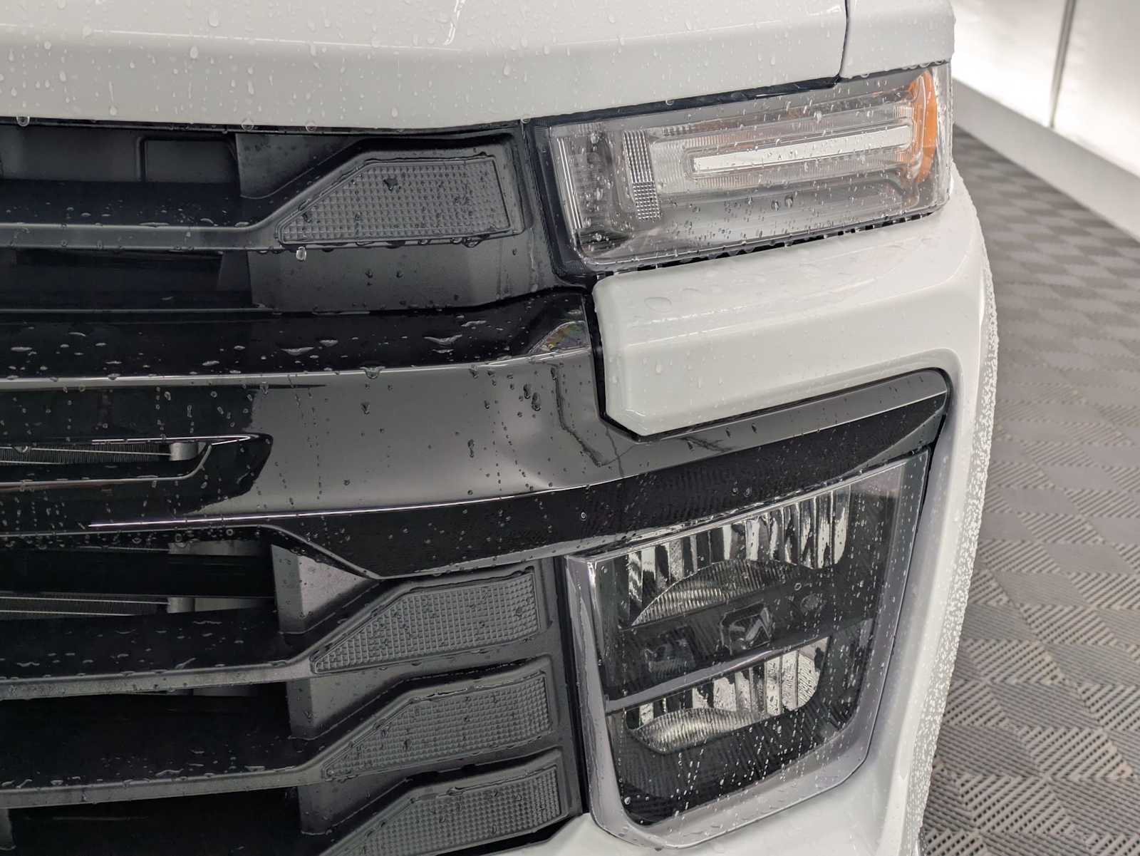Thumbnail: 2026 Chevrolet Silverado 3500 - 10