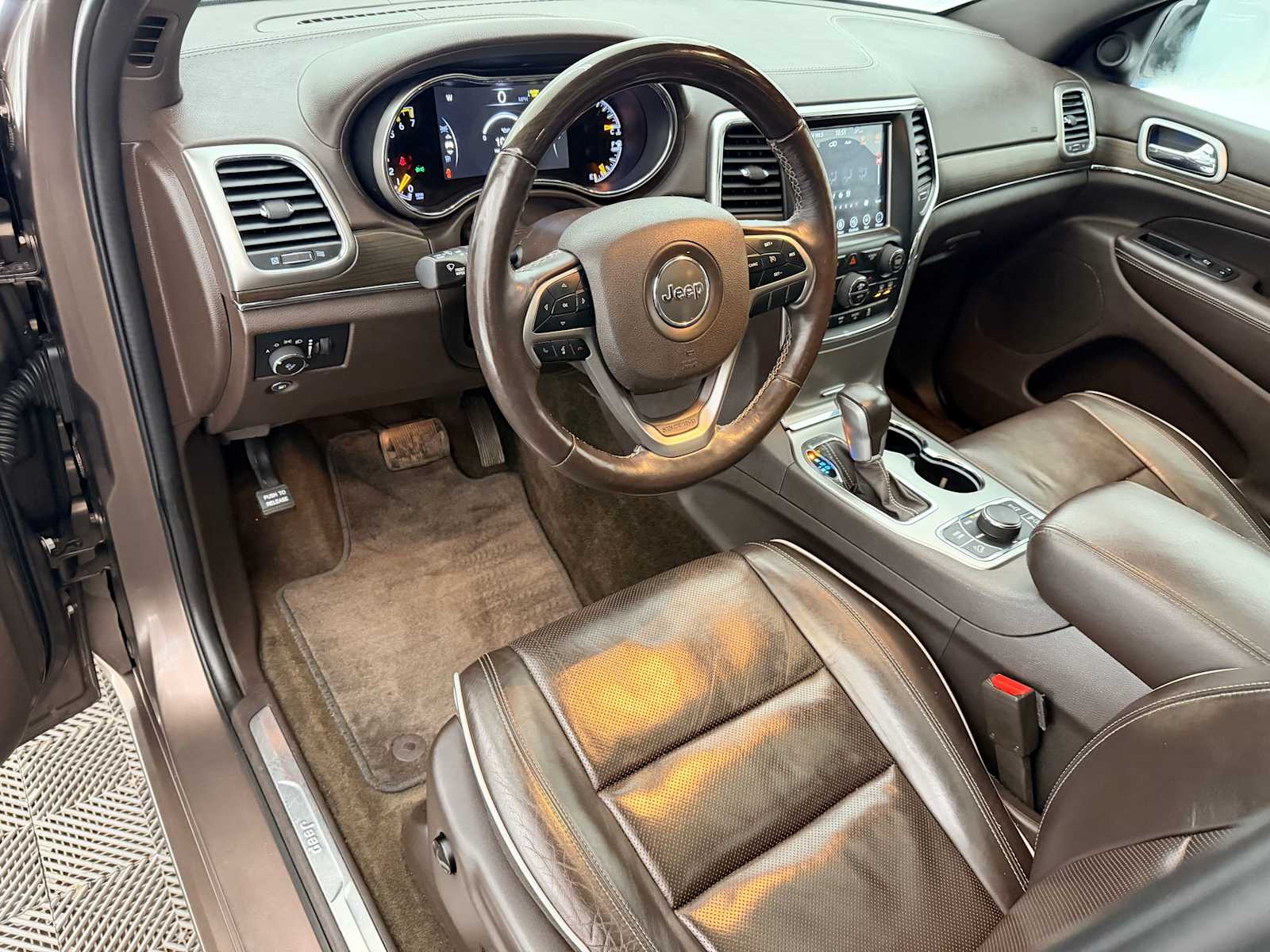 Thumbnail: 2018 Jeep Grand Cherokee - 2