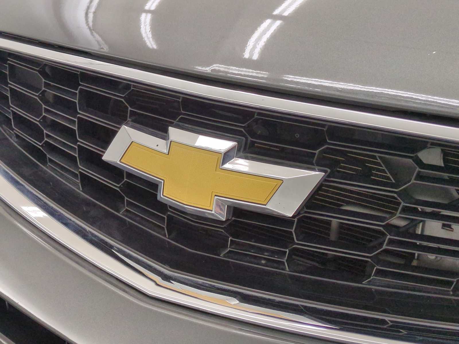 Thumbnail: 2017 Chevrolet  - 11