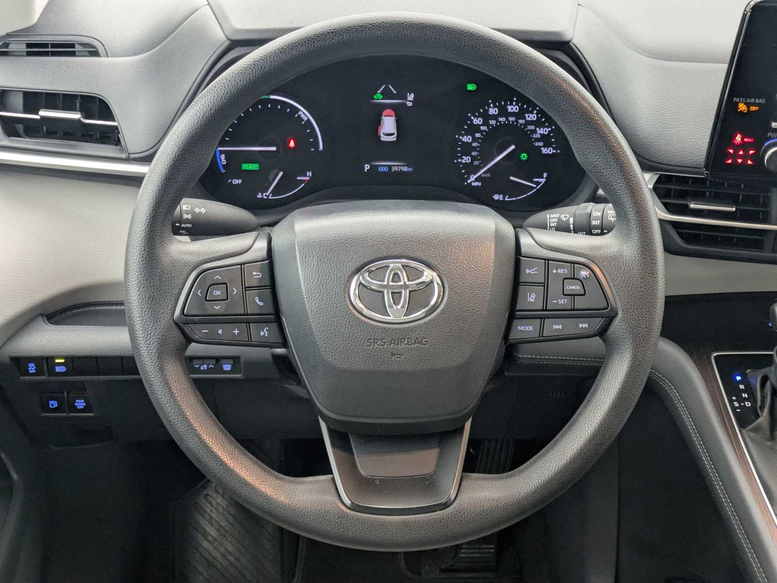 Thumbnail: 2024 Toyota Sienna - 23