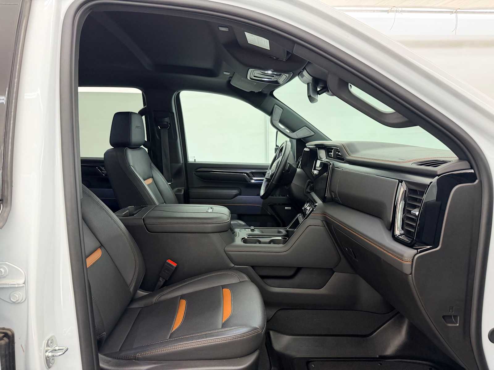 Thumbnail: 2024 GMC Sierra 3500 - 21