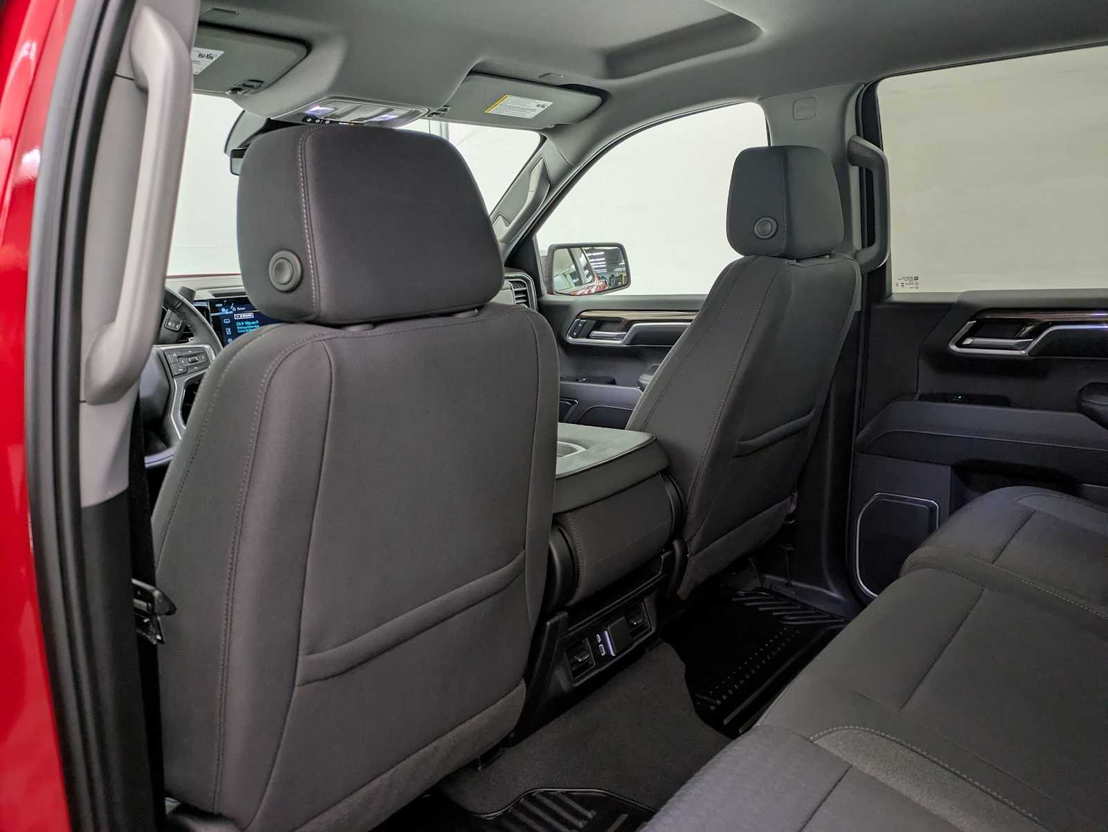 Thumbnail: 2024 Chevrolet Silverado 1500 - 20