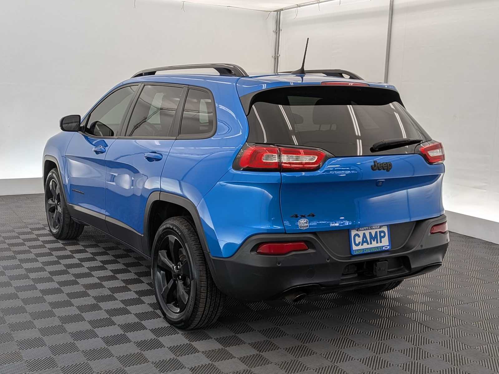 Thumbnail: 2018 Jeep Cherokee - 4