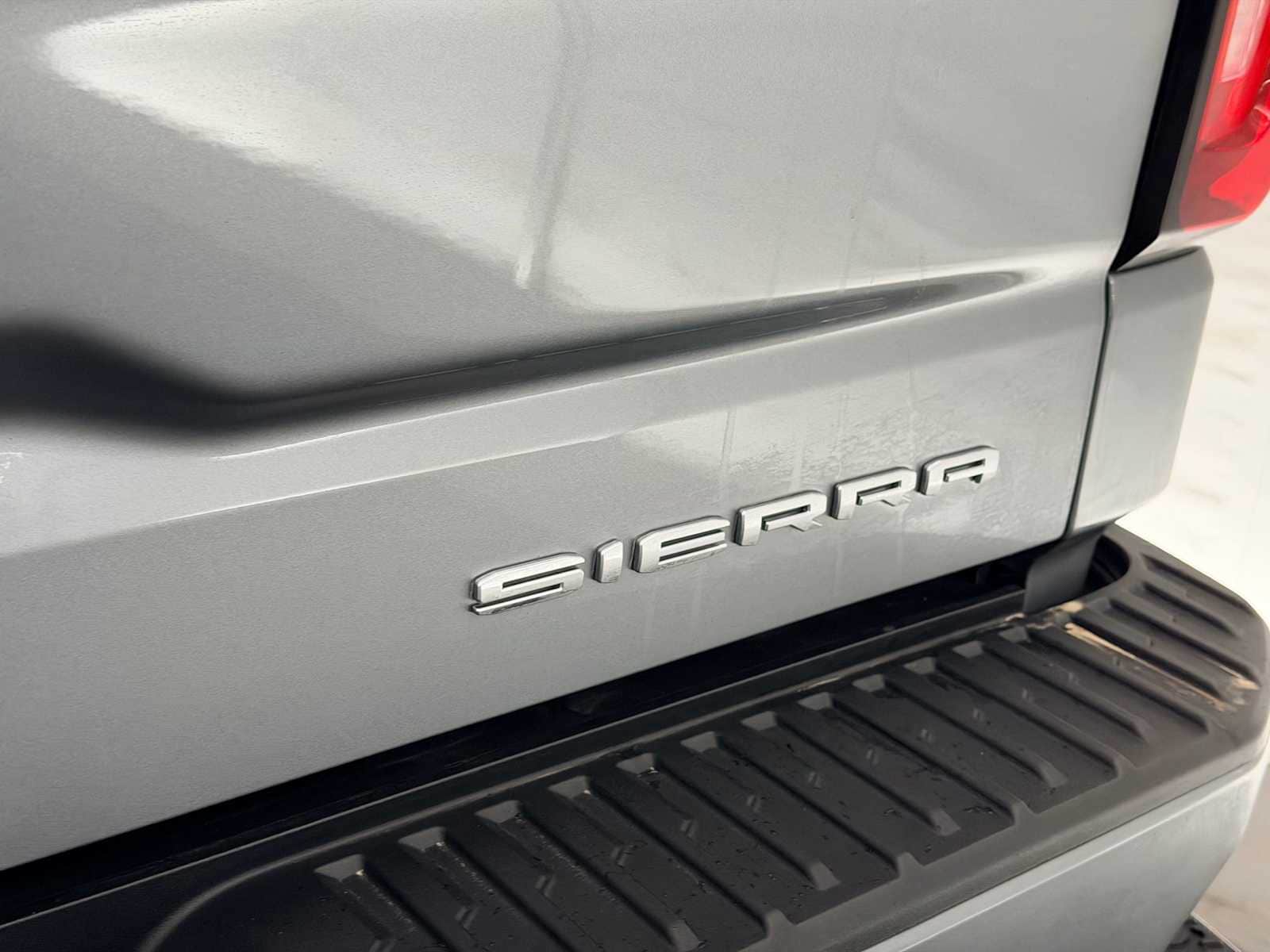 Thumbnail: 2024 GMC Sierra 1500 - 13