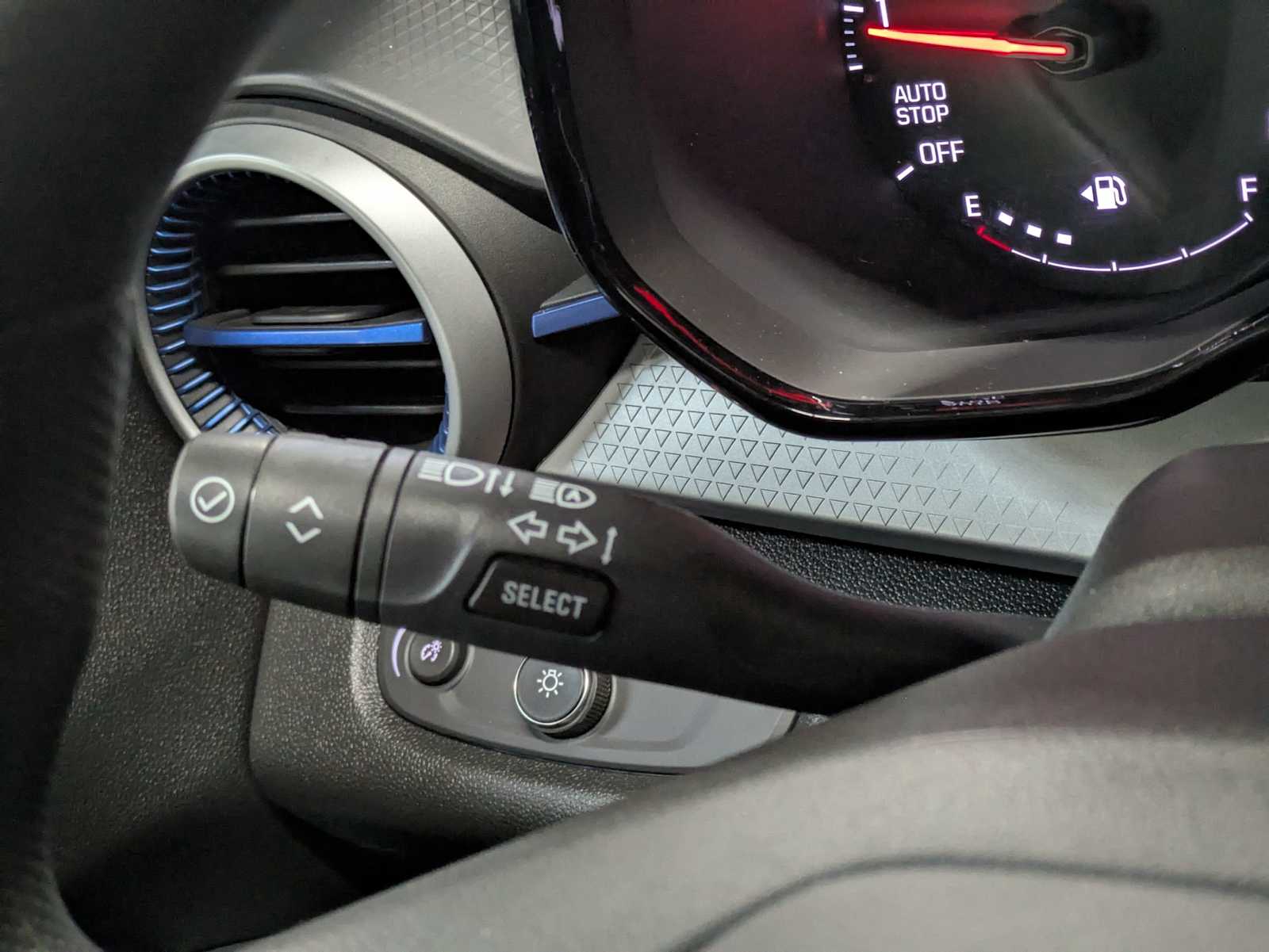 Thumbnail: 2025 Chevrolet Trax - 26