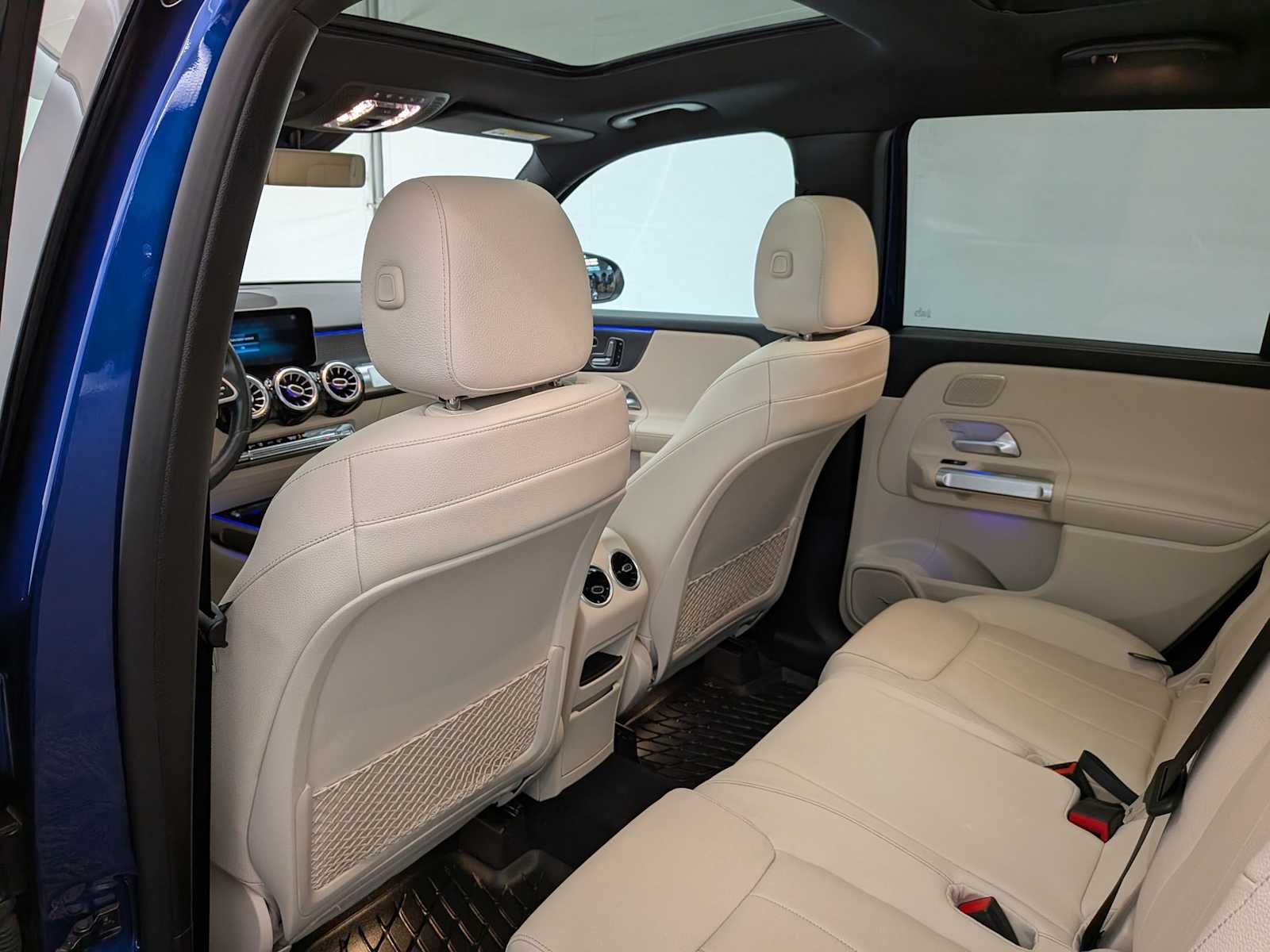 Thumbnail: 2021 Mercedes-Benz GLB - 19