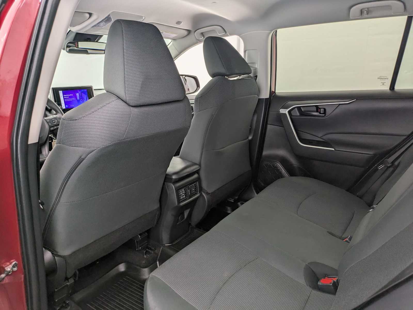 Thumbnail: 2024 Toyota RAV4 - 17