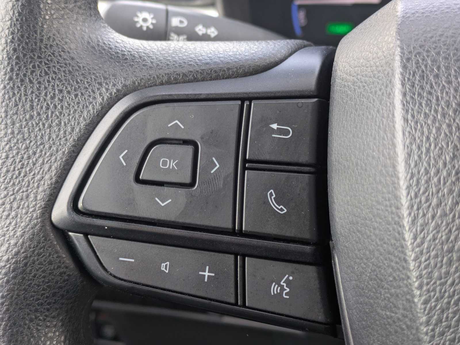 Thumbnail: 2024 Toyota Sienna - 24