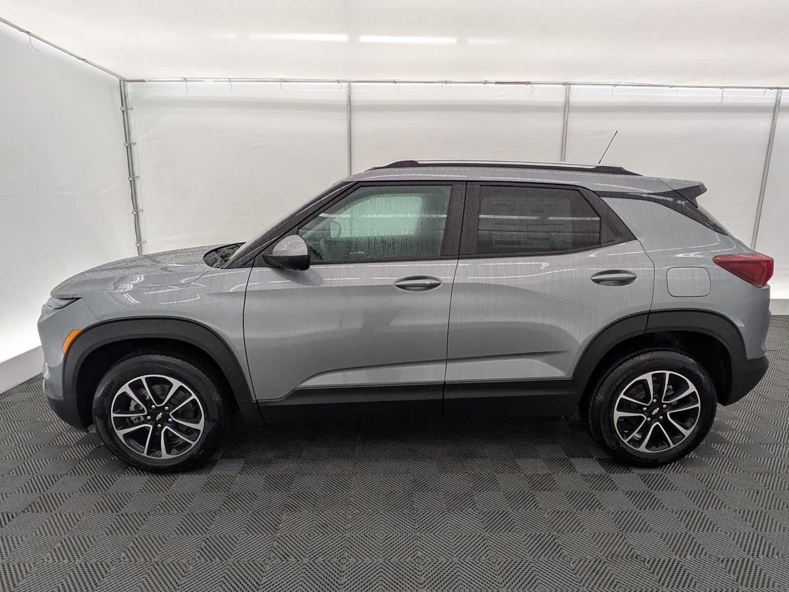 Thumbnail: 2026 Chevrolet TrailBlazer - 3