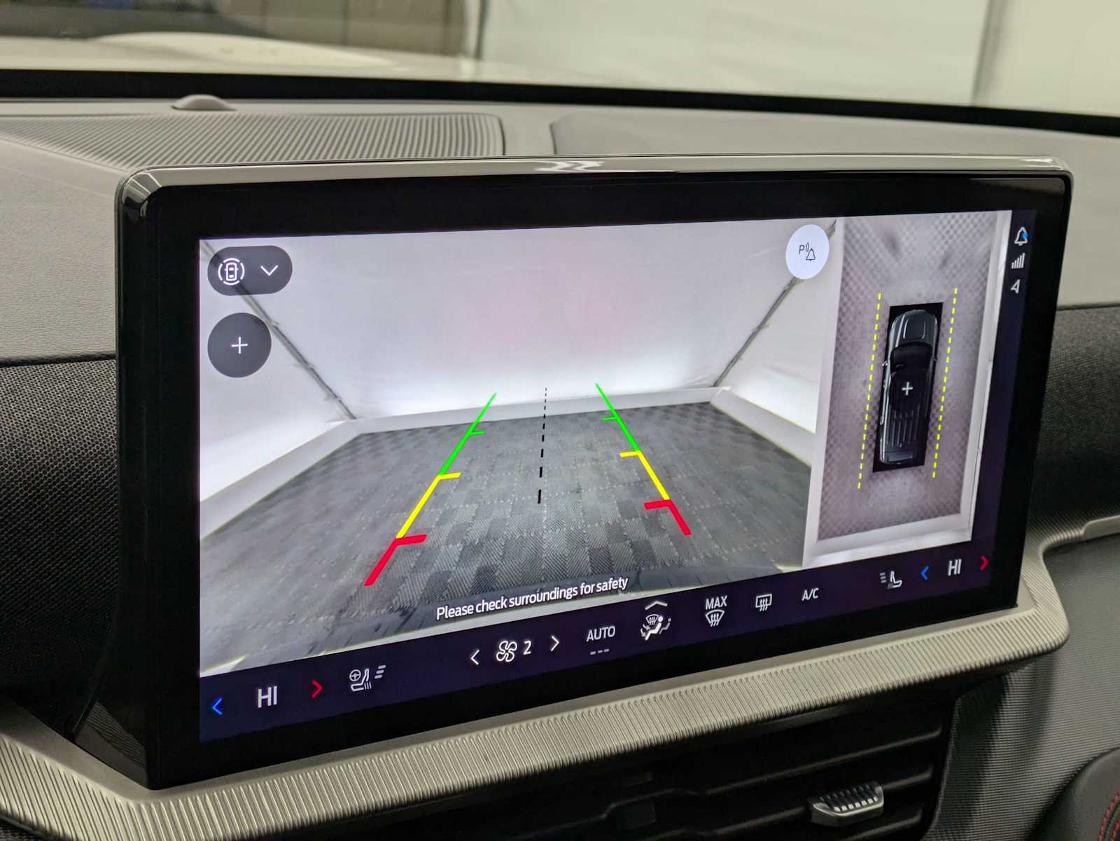 Thumbnail: 2025 Ford Explorer - 28