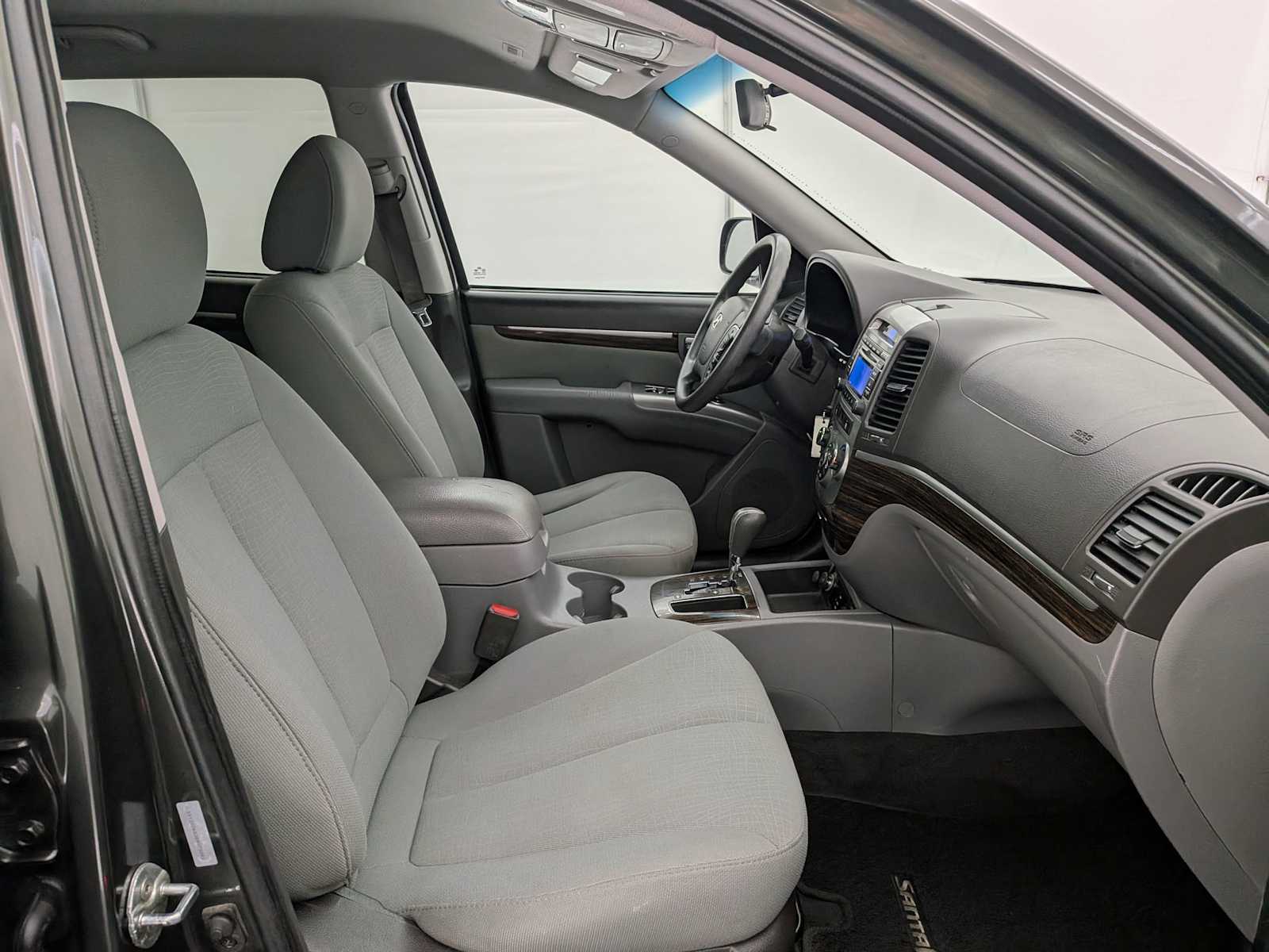 Thumbnail: 2011 Hyundai Santa Fe - 22