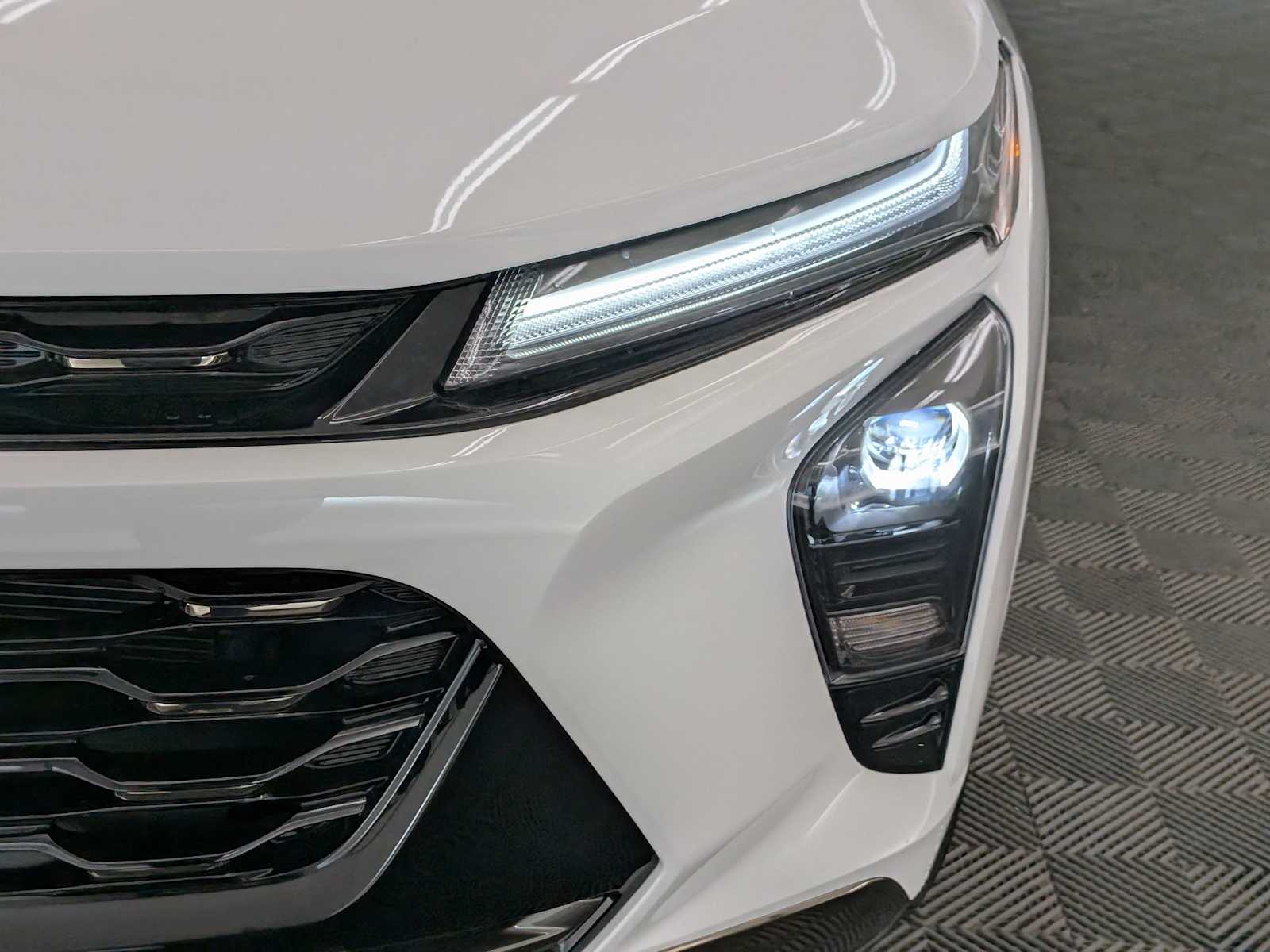 Thumbnail: 2025 Chevrolet Trax - 10