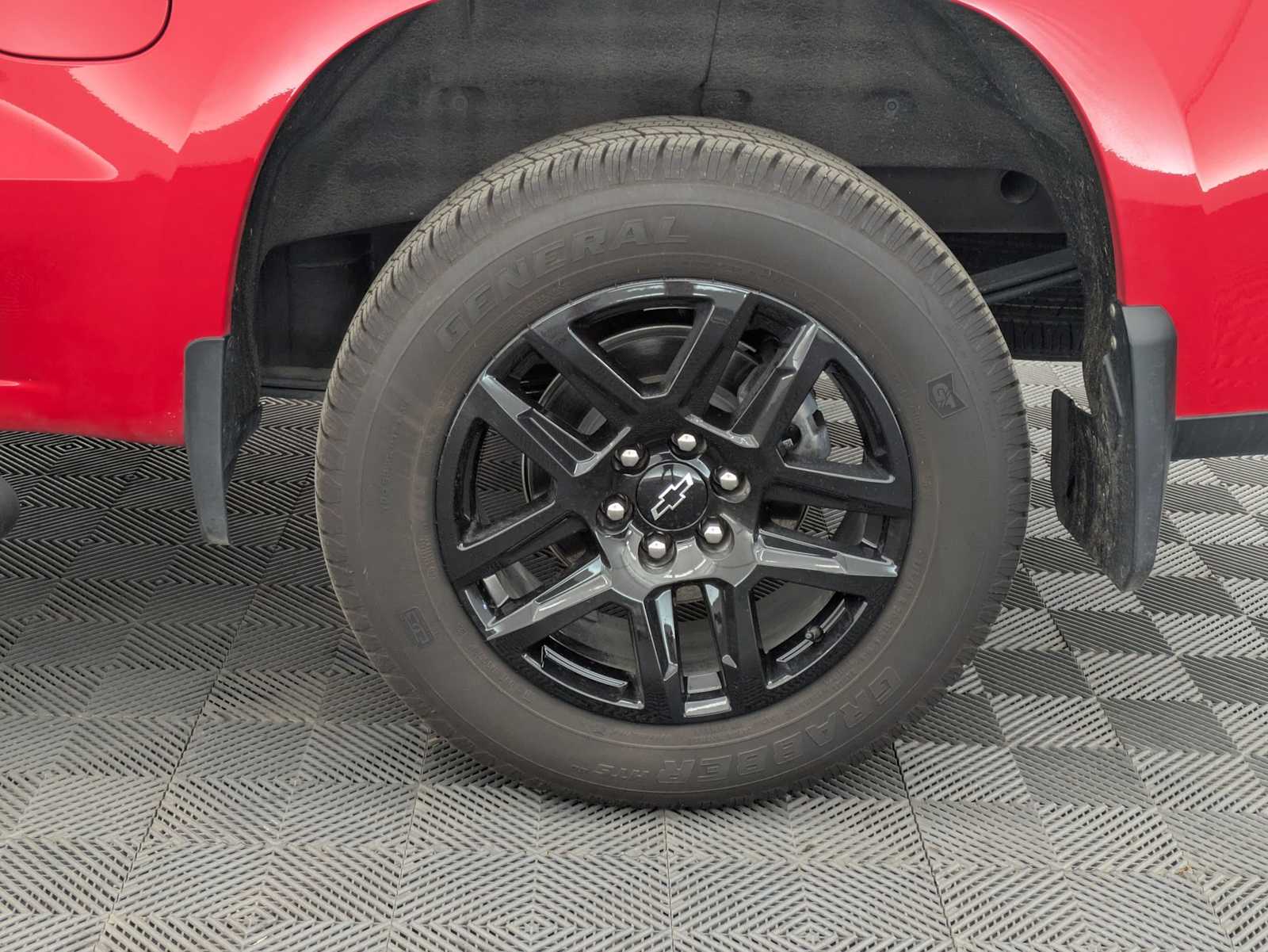 Thumbnail: 2025 Chevrolet Silverado 1500 - 15