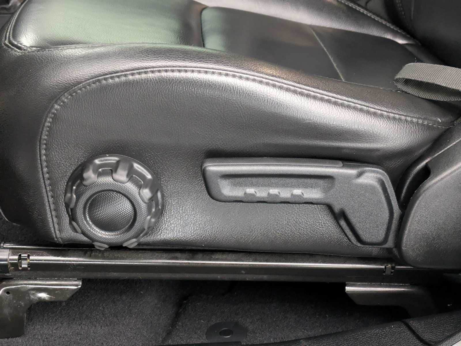 Thumbnail: 2020 Jeep Wrangler - 17