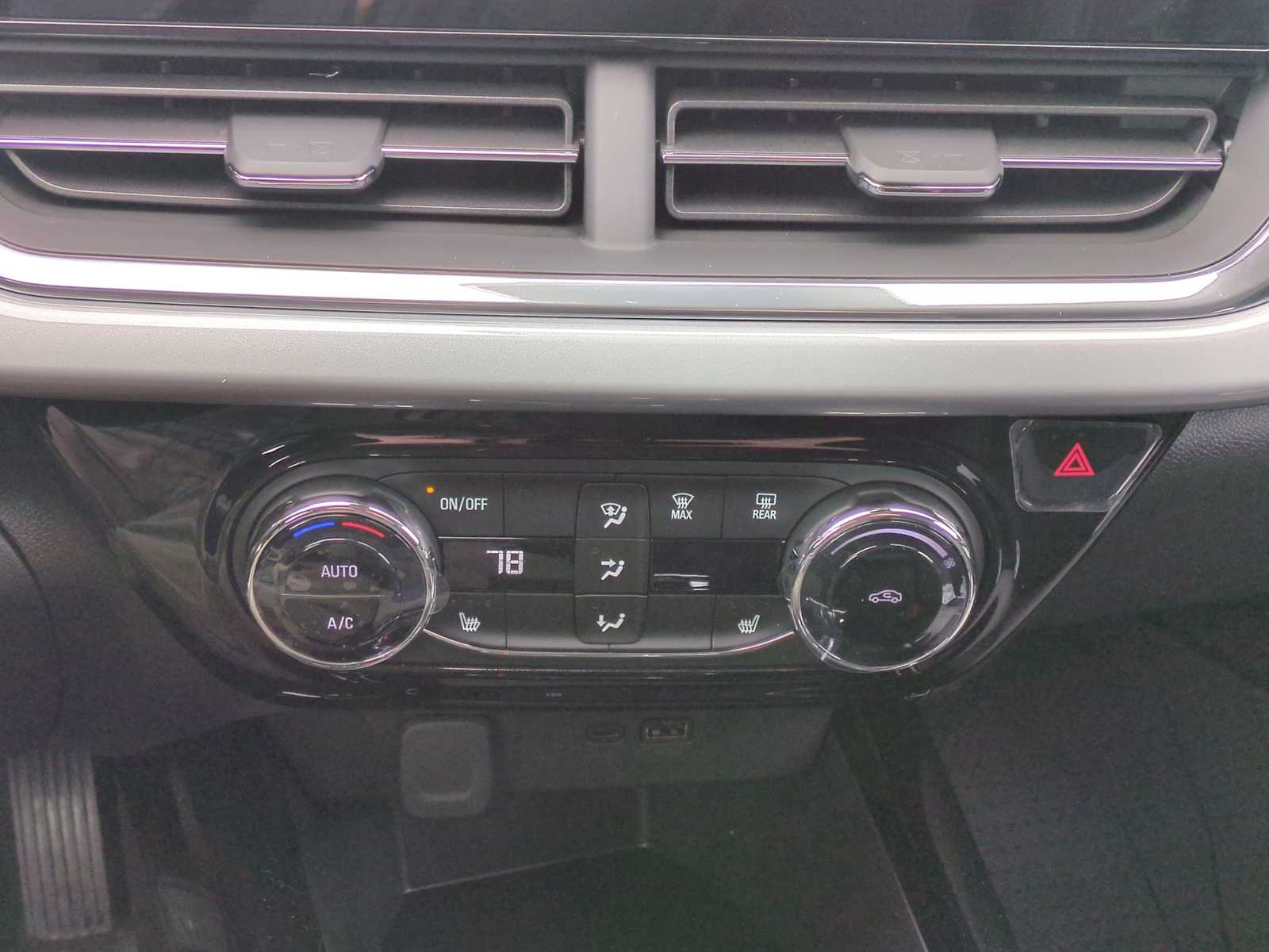 Thumbnail: 2026 Chevrolet Trax - 25