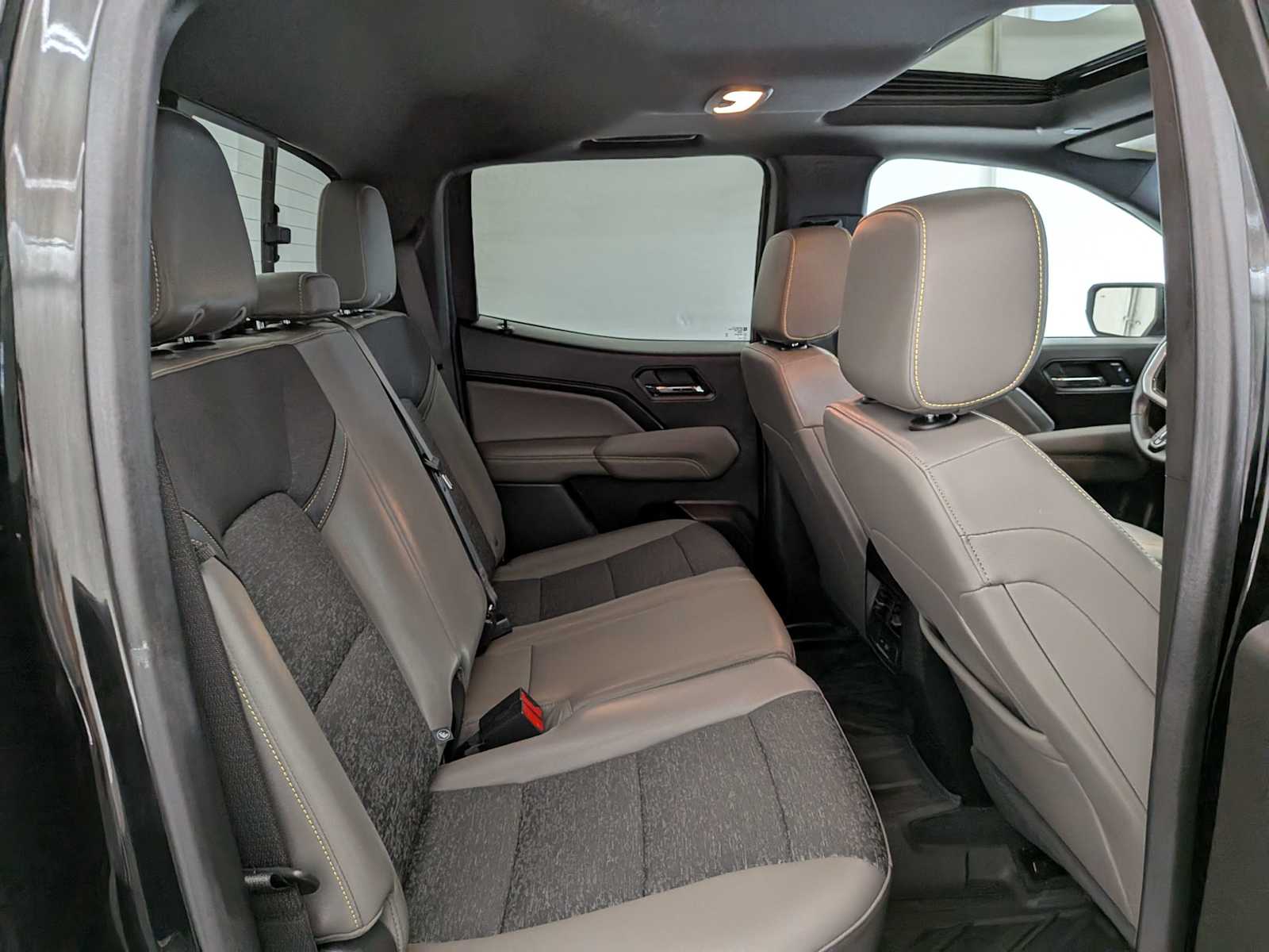 Thumbnail: 2024 Chevrolet Colorado - 24