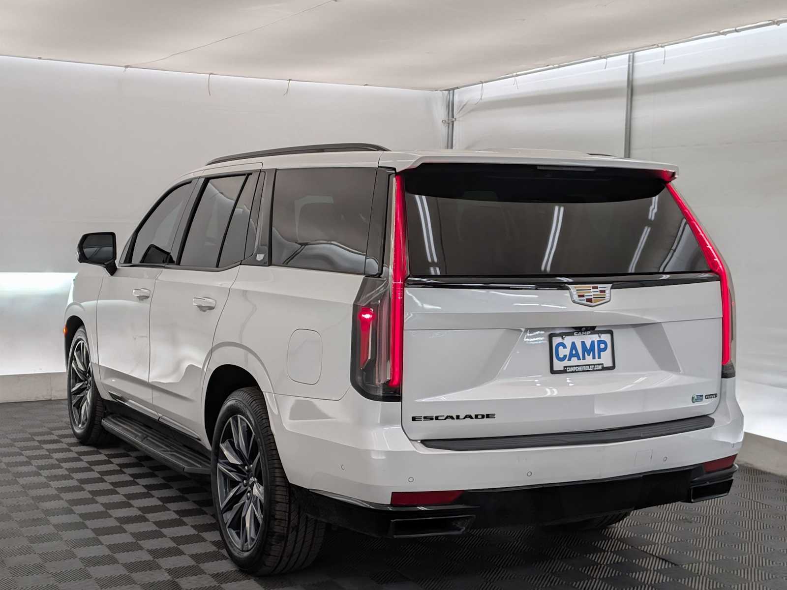 Thumbnail: 2021 Cadillac Escalade - 4