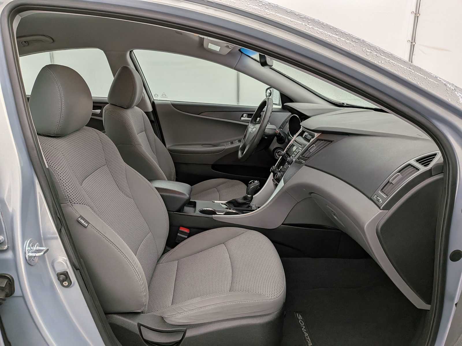 Thumbnail: 2011 Hyundai Sonata - 21