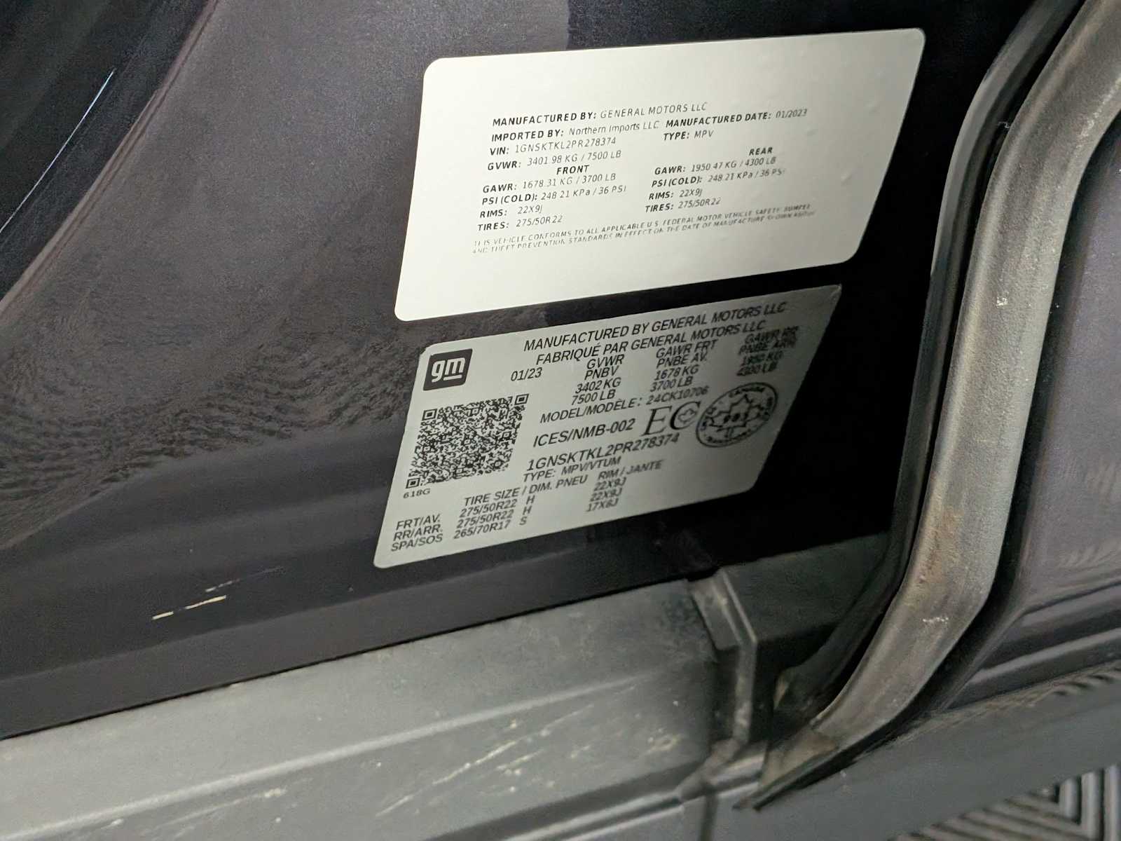 Thumbnail: 2023 Chevrolet Tahoe - 34