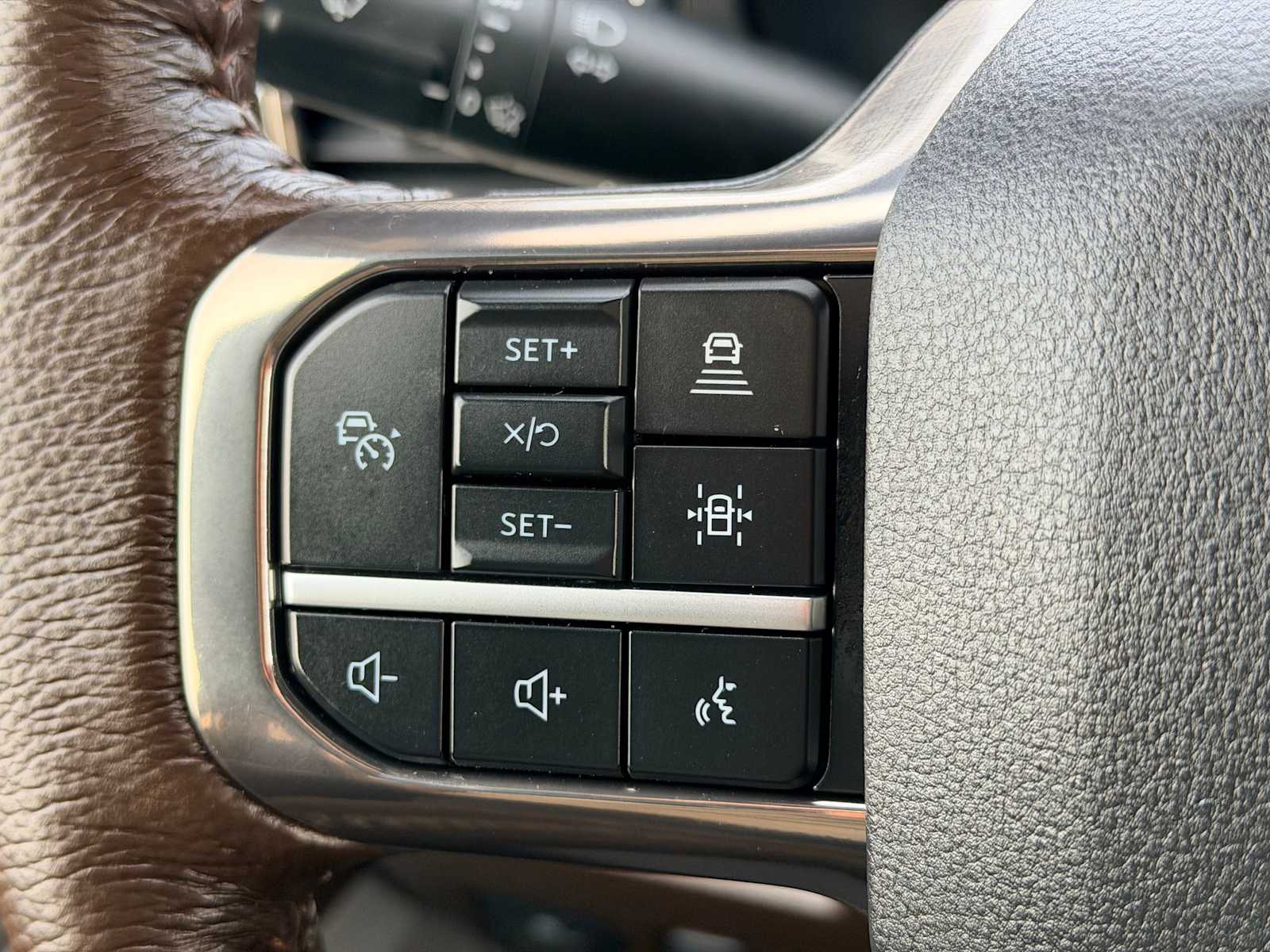 Thumbnail: 2025 Ford F-350 - 27