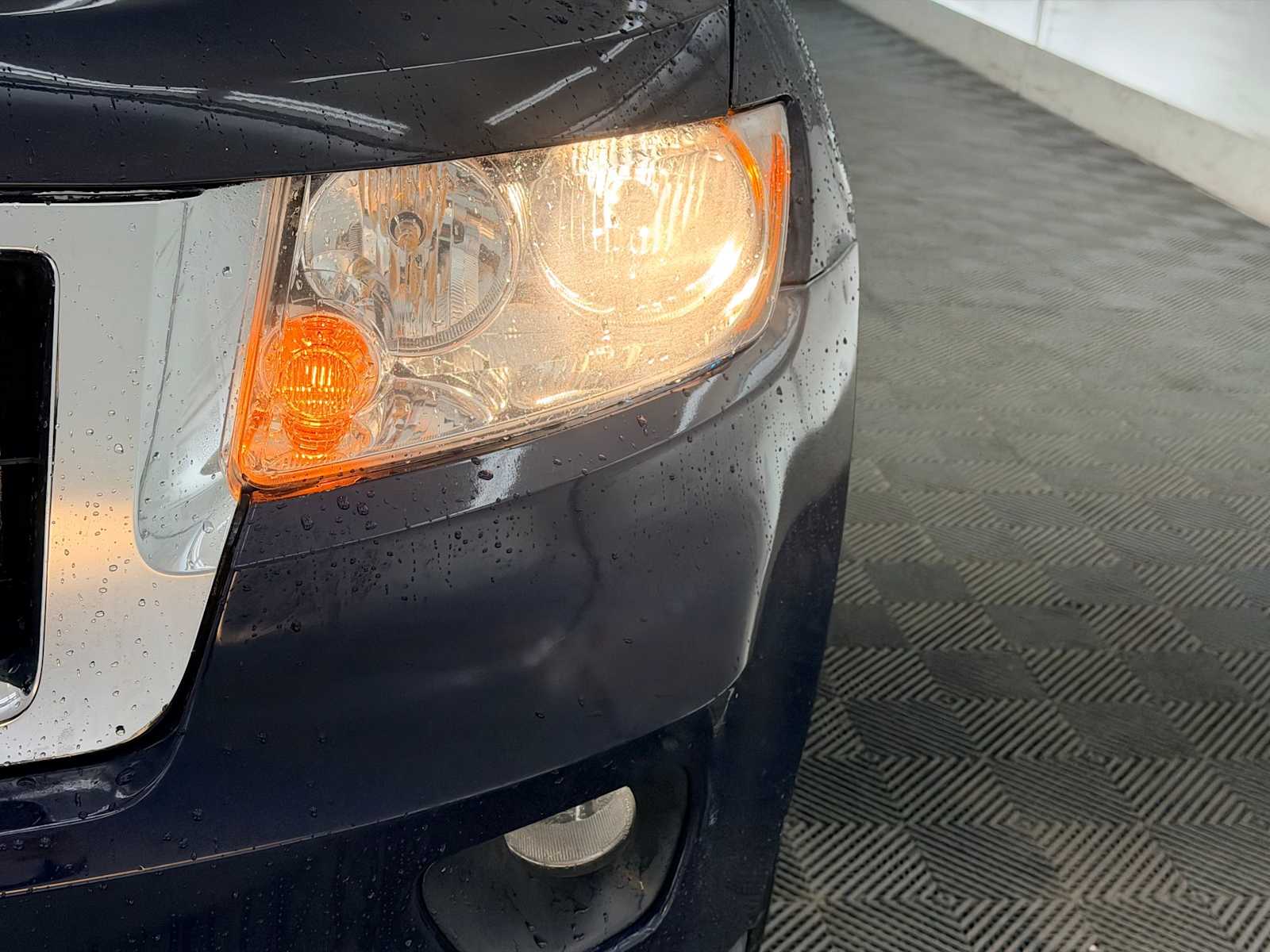 Thumbnail: 2012 Jeep Grand Cherokee - 10