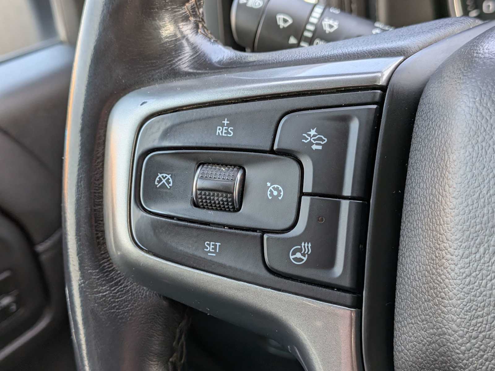 Thumbnail: 2020 Chevrolet Silverado 3500 - 27
