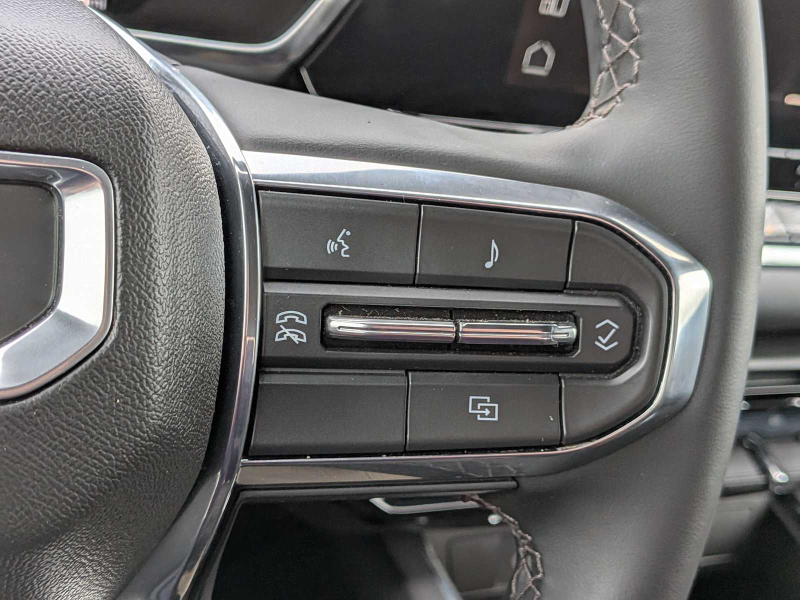 Thumbnail: 2024 GMC Canyon - 25