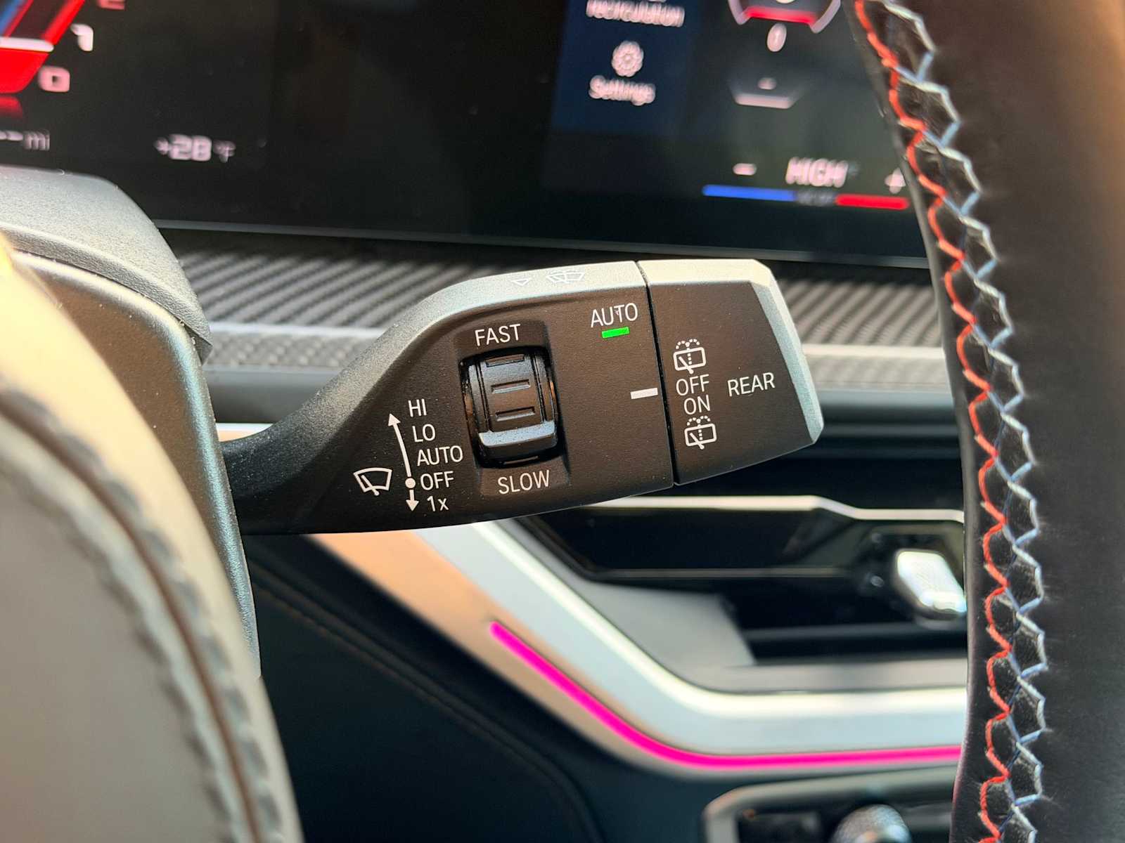 Thumbnail: 2023 BMW XM - 25