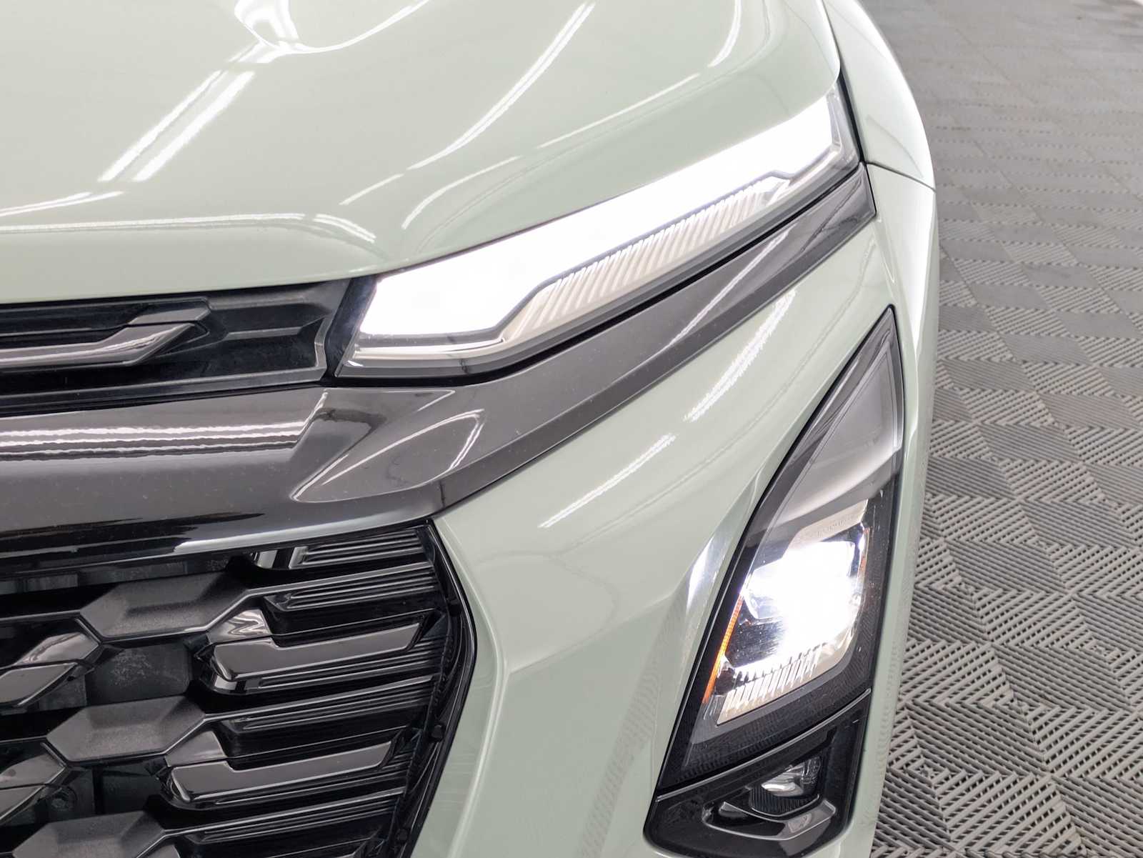 Thumbnail: 2025 Chevrolet Equinox - 10