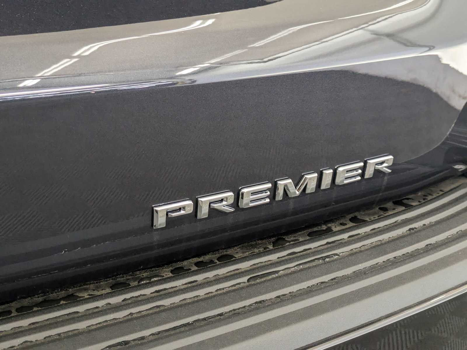 Thumbnail: 2025 Chevrolet Suburban - 13