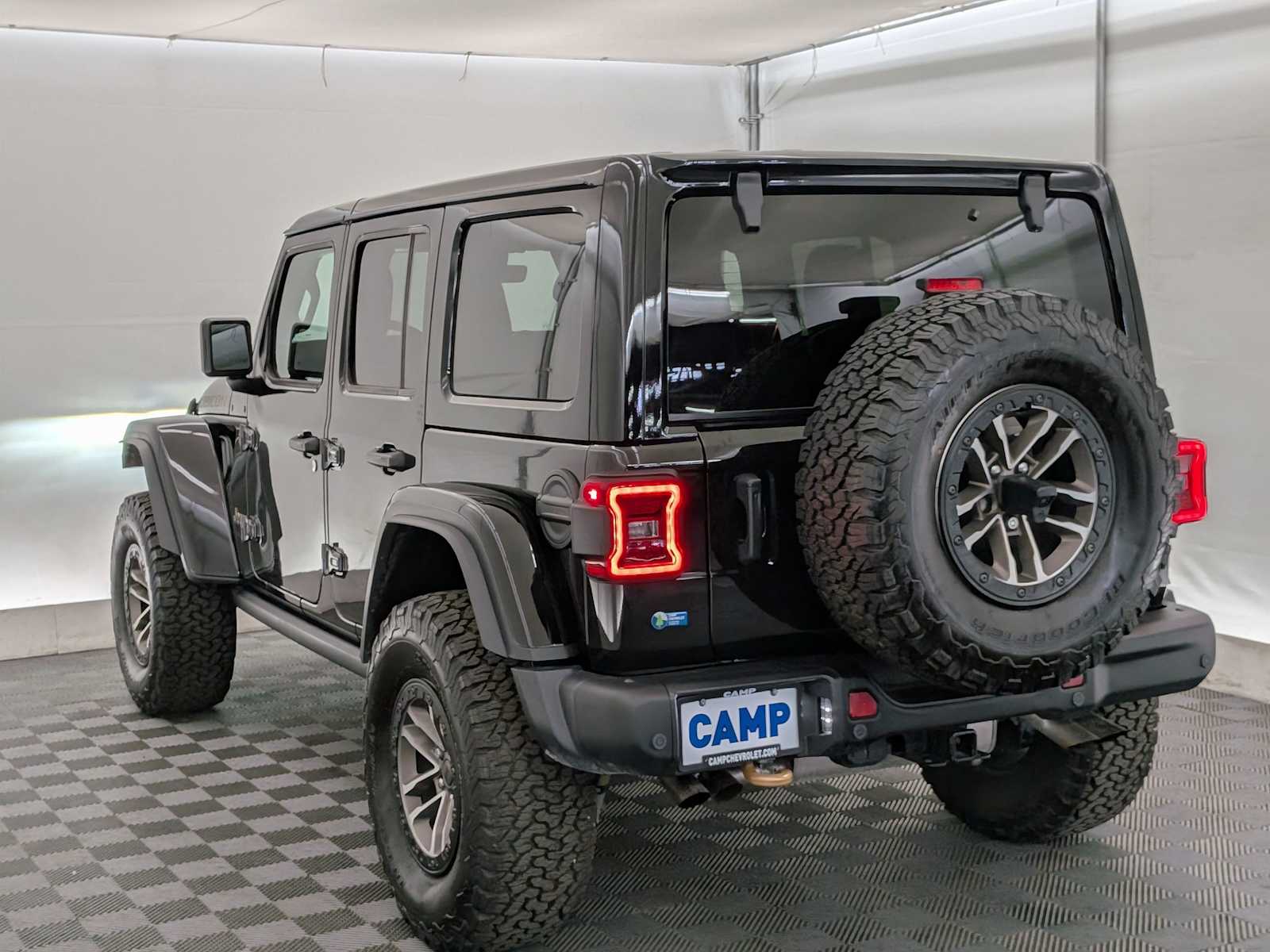 2024 Jeep Wrangler Rubicon 392 photo 4