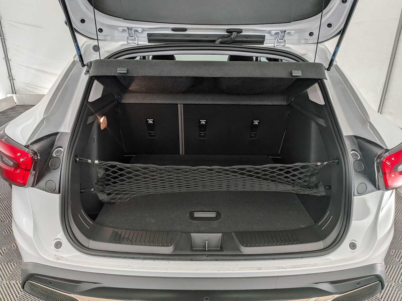 Thumbnail: 2025 Chevrolet Trax - 33