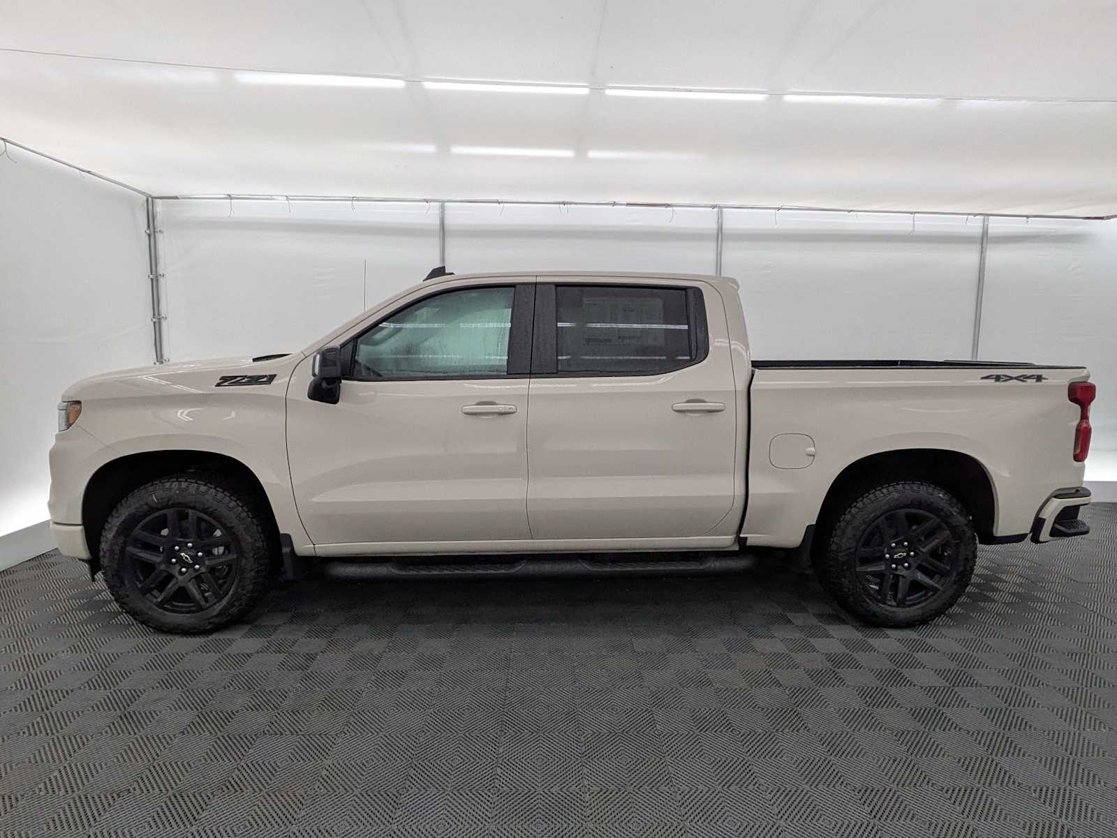 Thumbnail: 2026 Chevrolet Silverado 1500 - 3