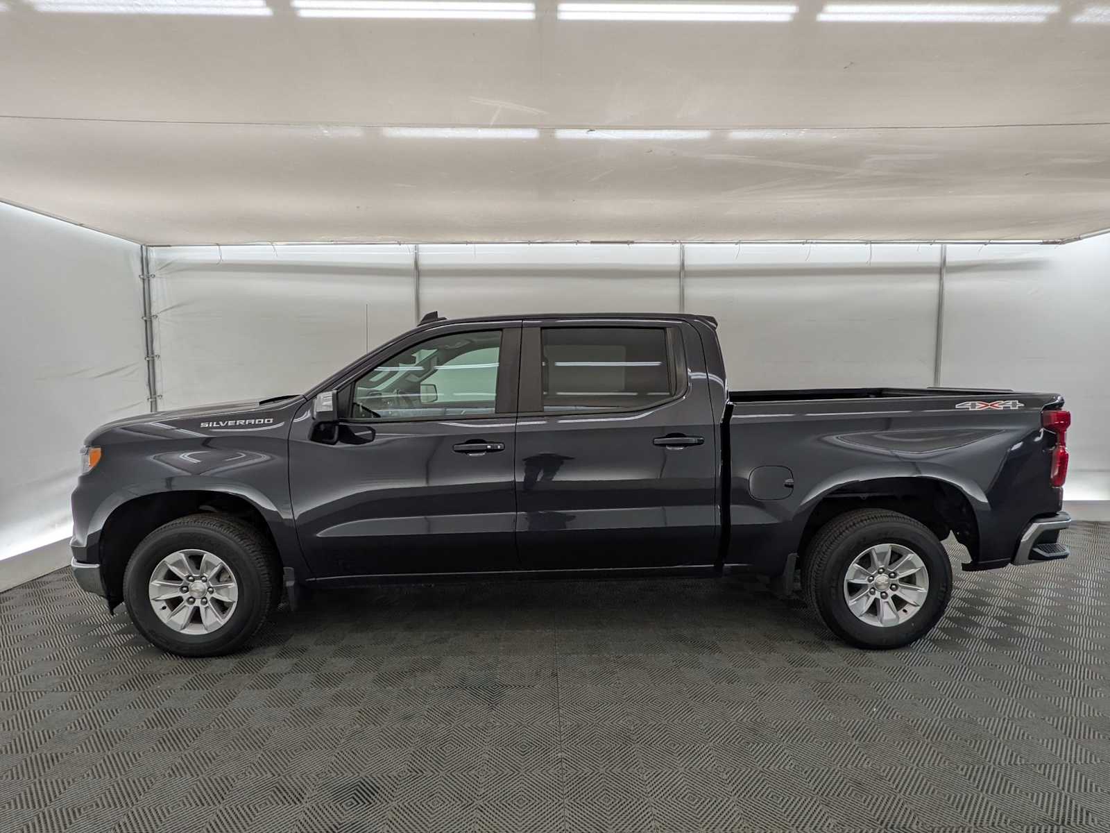 Thumbnail: 2022 Chevrolet Silverado 1500 - 3