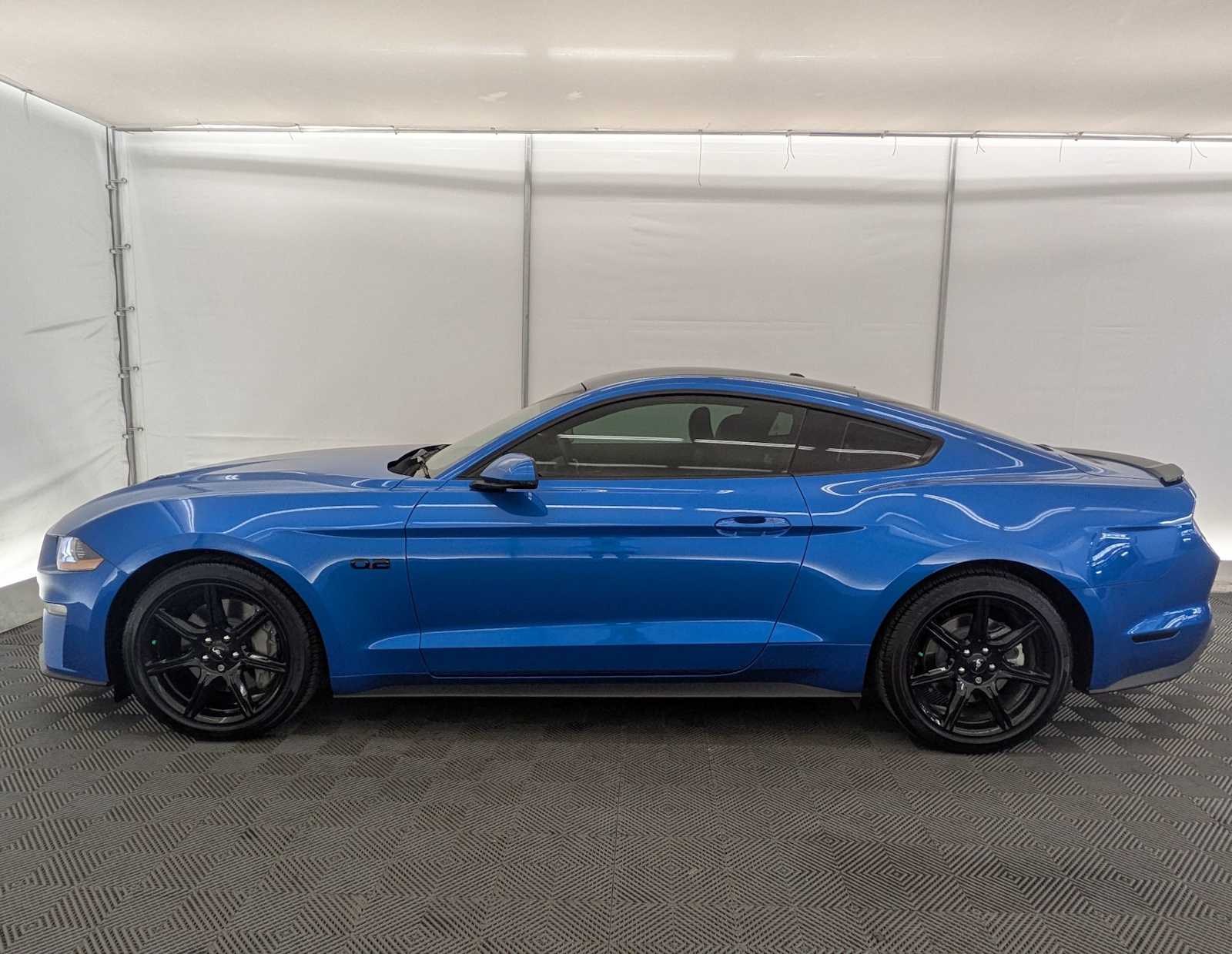 2019 Ford Mustang GT Premium photo 3