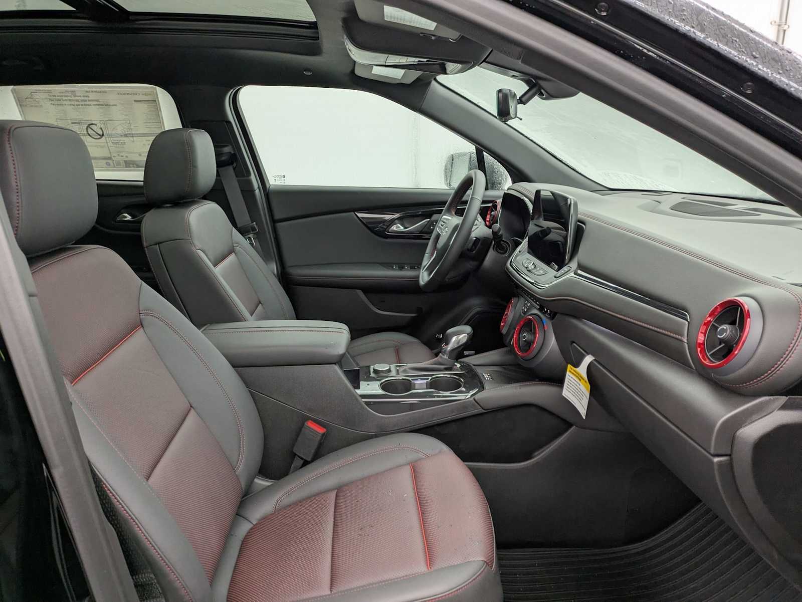 Thumbnail: 2026 Chevrolet Blazer - 21