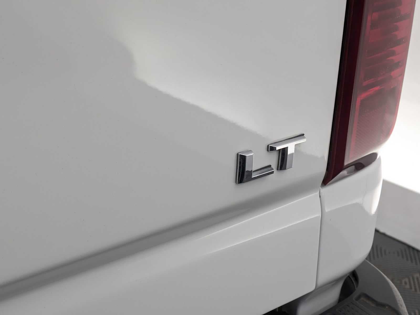 Thumbnail: 2024 Chevrolet Silverado 3500 - 15