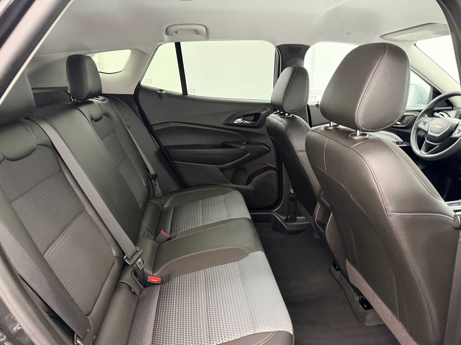 Thumbnail: 2024 Chevrolet Trax - 21