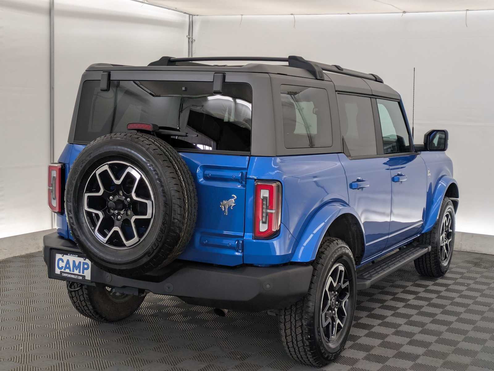 2024 Ford Bronco Outer Banks 6