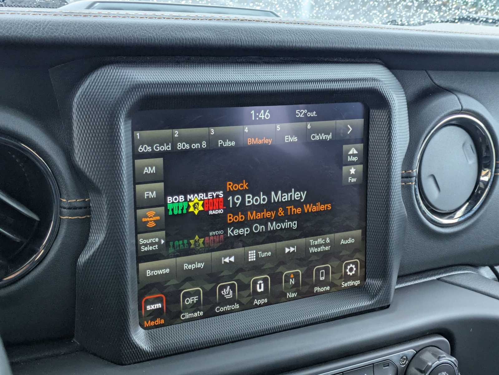 Thumbnail: 2023 Jeep Wrangler - 32