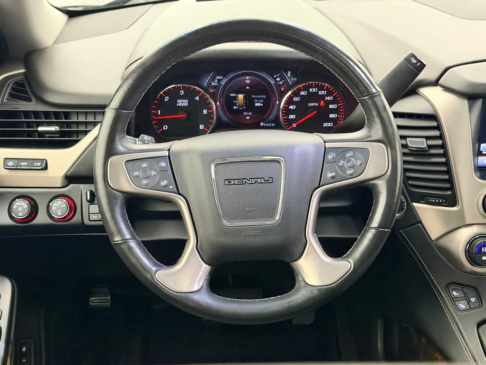 Thumbnail: 2016 GMC Yukon XL - 22