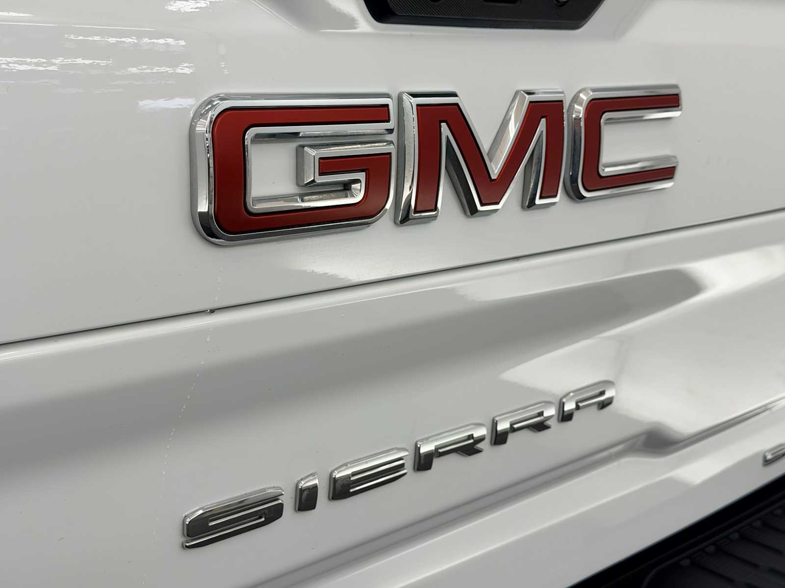 Thumbnail: 2023 GMC Sierra 3500 - 14