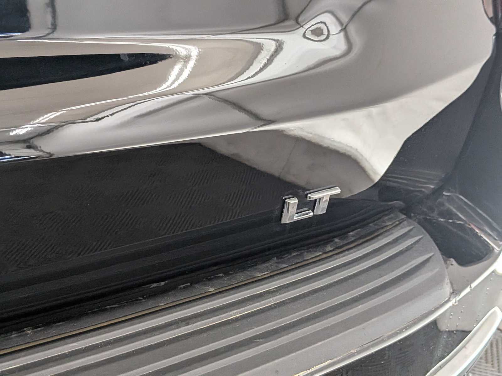 Thumbnail: 2023 Chevrolet Suburban - 13