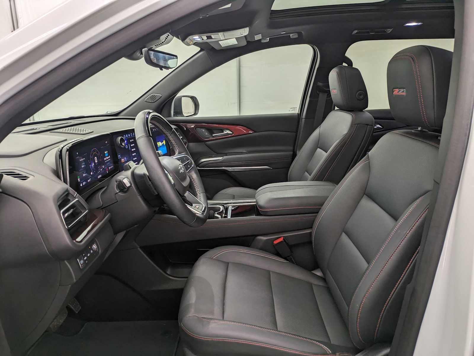 Thumbnail: 2024 Chevrolet Traverse - 17