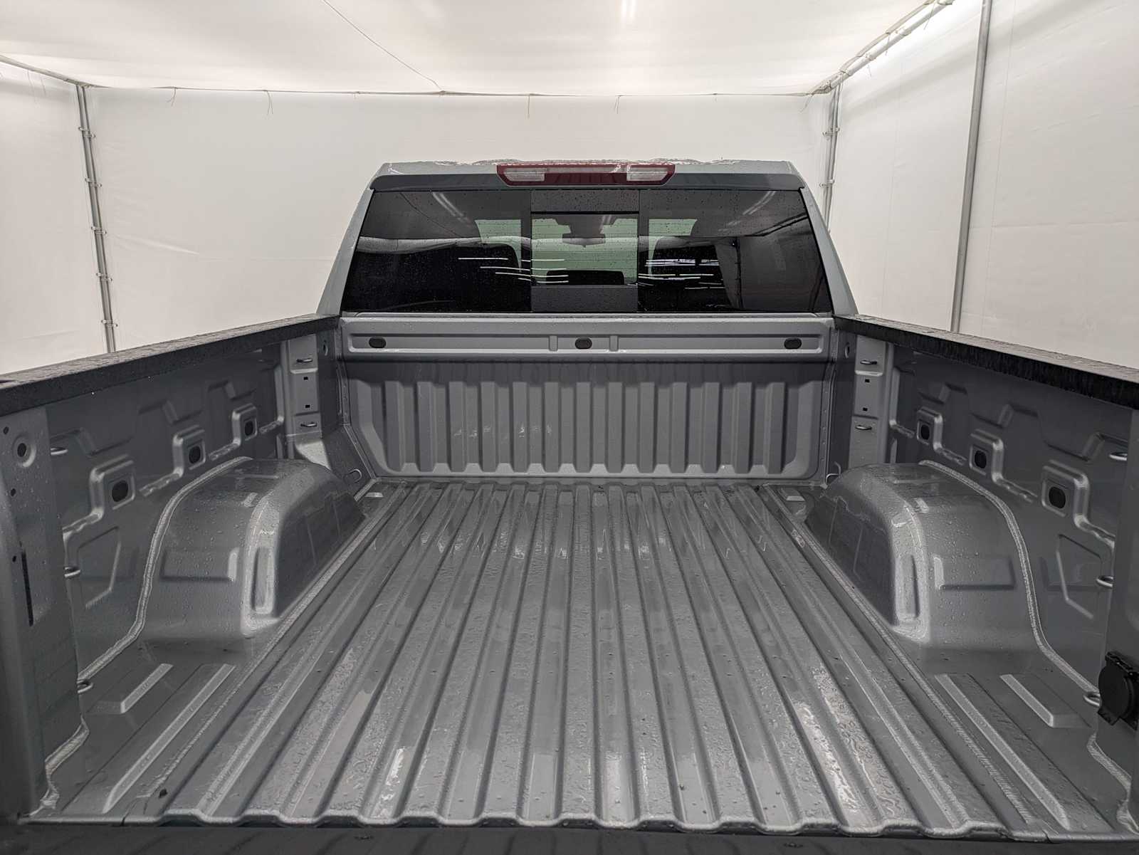 Thumbnail: 2026 Chevrolet Silverado 1500 - 33